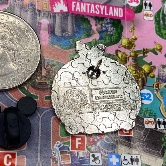 Orange Bird Walt Disney World Tsum Tsum Pin - Picture 6 of 6